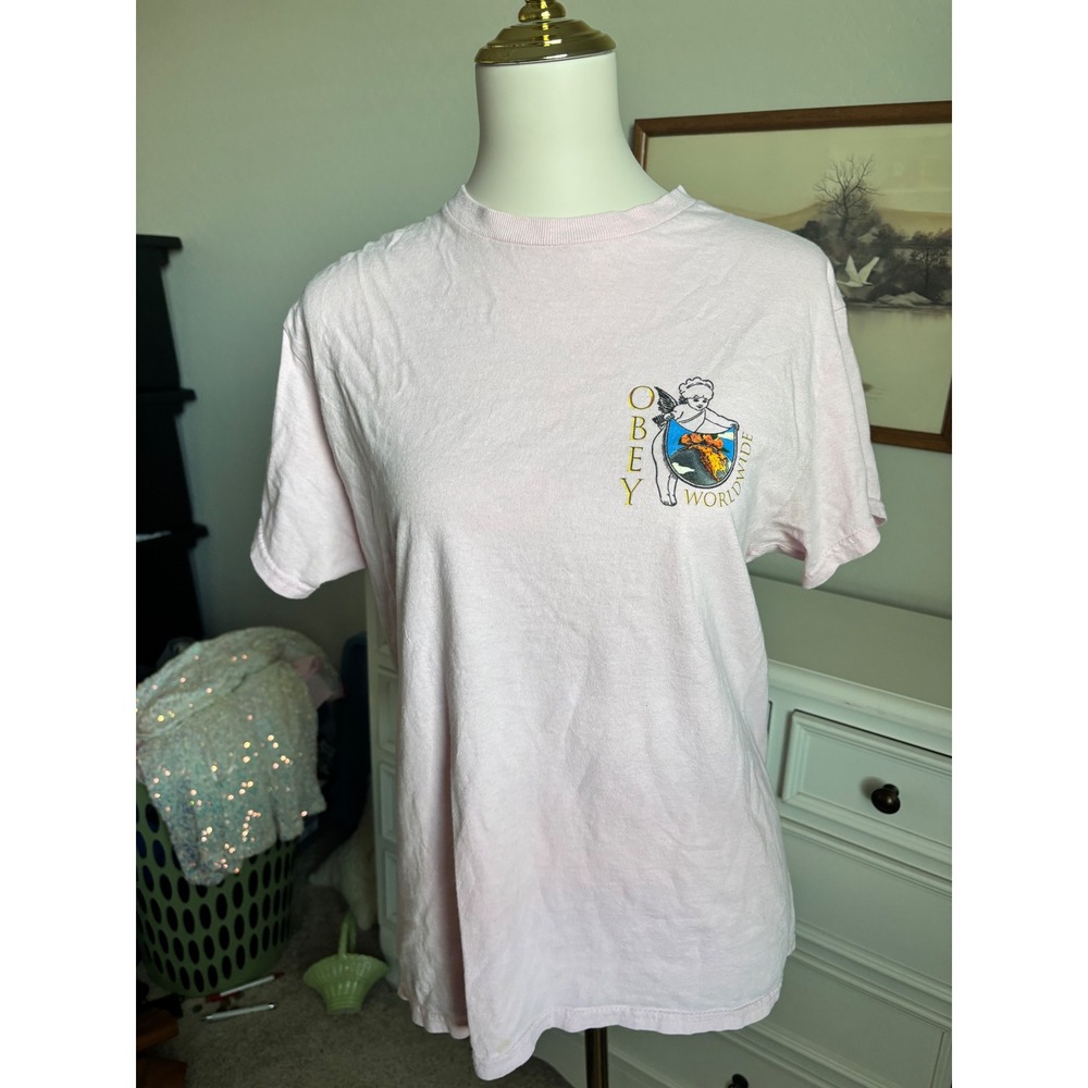 Obey Worldwide Graphic Tee Pink Cherub Angel Streetwear Skate T-Shirt Medium